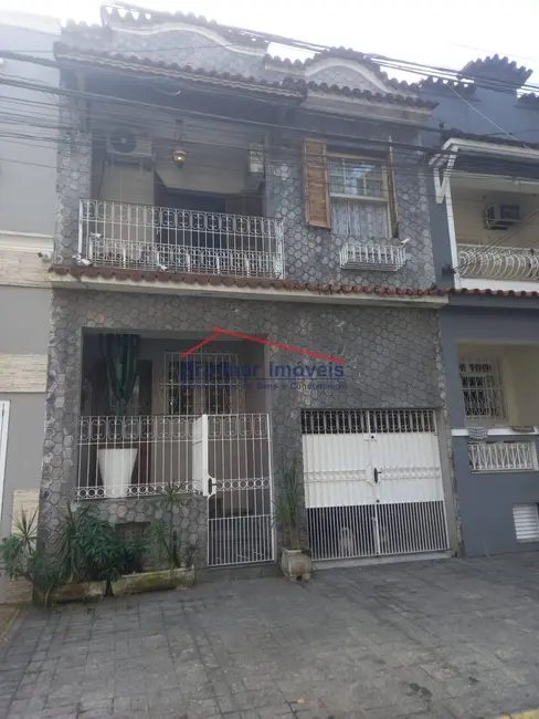 Foto 2 de Sobrado com 3 quartos à venda, 260m2 em Vila Belmiro, Santos - SP