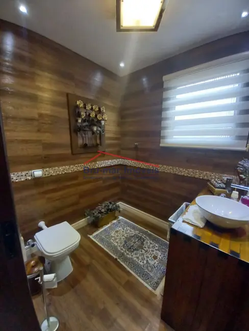 Foto 8 de Sobrado com 3 quartos à venda, 260m2 em Vila Belmiro, Santos - SP