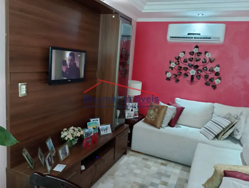 Foto 1 de Sobrado com 2 quartos à venda, 80m2 em Macuco, Santos - SP