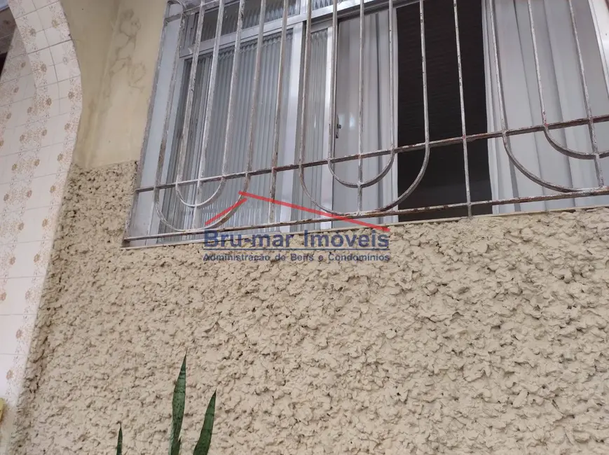 Sobrado com 2 quartos à venda, 80m2 em Vila Belmiro, Santos - SP - imagem 3 Foto 3 de Sobrado com 2 quartos à venda, 80m2 em Vila Belmiro, Santos - SP