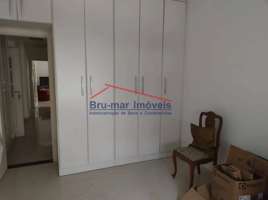 Foto 6 de Apartamento com 3 quartos à venda, 150m2 em Gonzaga, Santos - SP