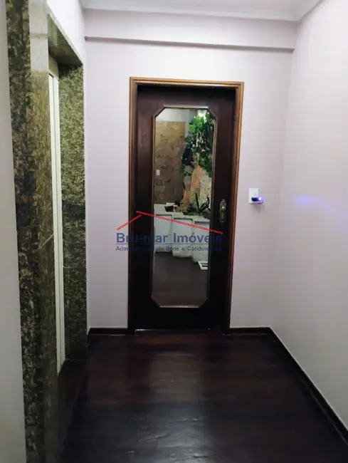 Apartamento com 2 quartos à venda, 109m2 em Gonzaga, Santos - SP - imagem 8 Foto 8 de Apartamento com 2 quartos à venda, 109m2 em Gonzaga, Santos - SP