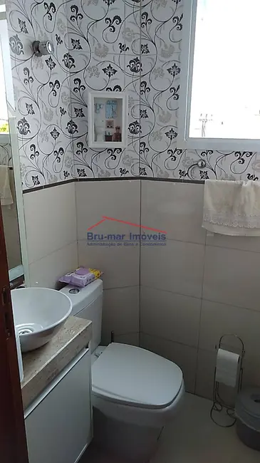 Sobrado com 3 quartos à venda, 210m2 em Centro, Sao Vicente - SP - imagem 3 Foto 3 de Sobrado com 3 quartos à venda, 210m2 em Centro, Sao Vicente - SP