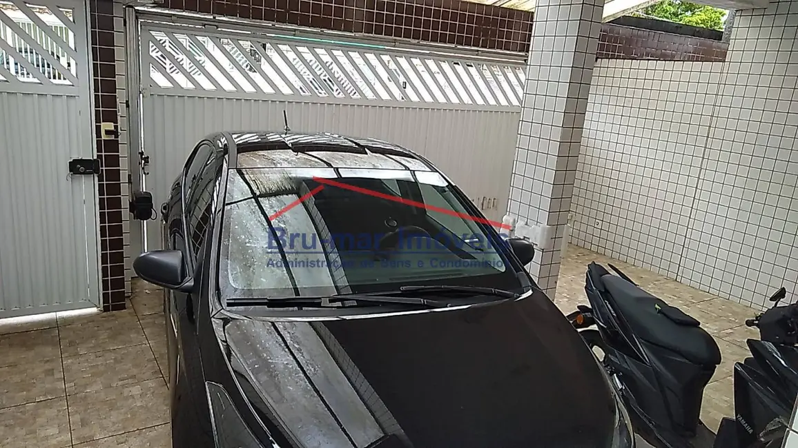 Sobrado com 3 quartos à venda, 210m2 em Centro, Sao Vicente - SP - imagem 2 Foto 2 de Sobrado com 3 quartos à venda, 210m2 em Centro, Sao Vicente - SP