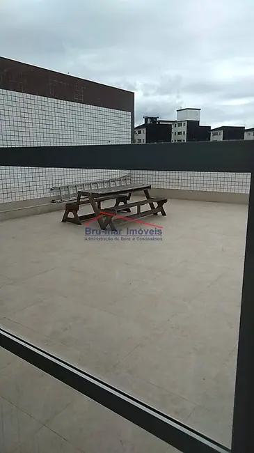 Sobrado com 3 quartos à venda, 210m2 em Centro, Sao Vicente - SP - imagem 5 Foto 5 de Sobrado com 3 quartos à venda, 210m2 em Centro, Sao Vicente - SP