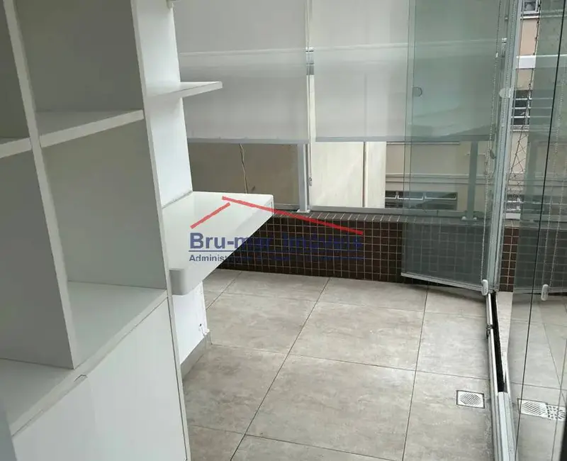Apartamento com 2 quartos à venda, 110m2 em Gonzaga, Santos - SP - imagem 5 Foto 5 de Apartamento com 2 quartos à venda, 110m2 em Gonzaga, Santos - SP