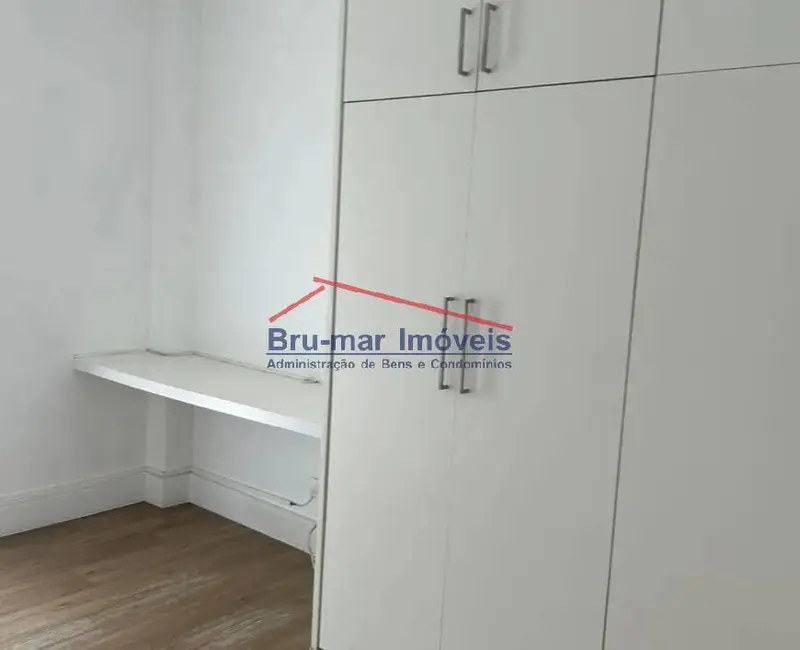 Apartamento com 2 quartos à venda, 110m2 em Gonzaga, Santos - SP - imagem 3 Foto 3 de Apartamento com 2 quartos à venda, 110m2 em Gonzaga, Santos - SP