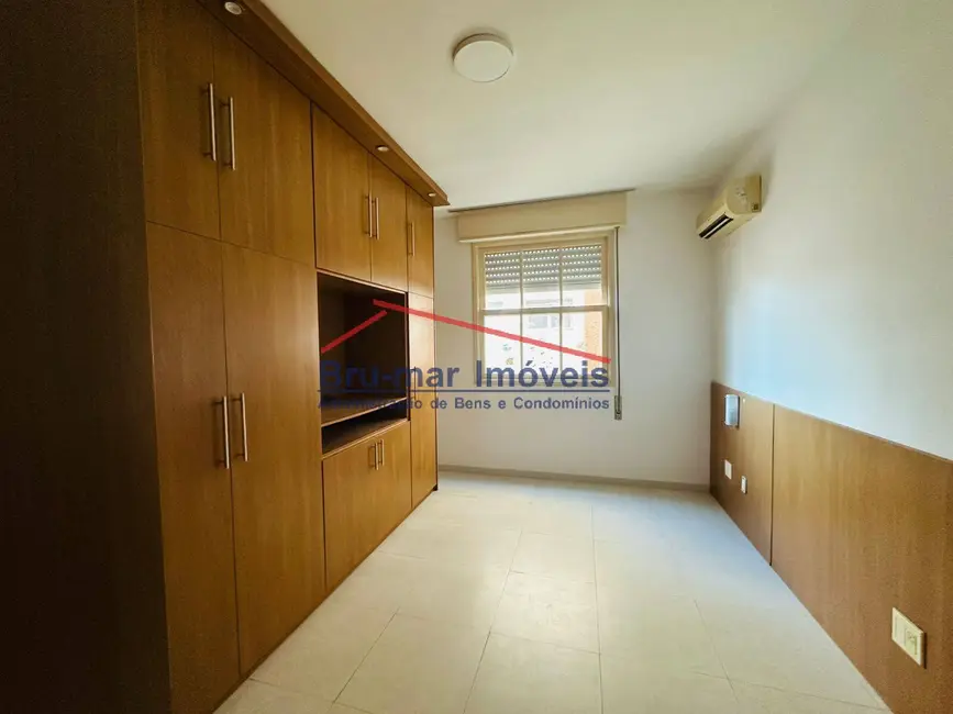 Foto 8 de Apartamento com 3 quartos à venda, 145m2 em Pompéia, Santos - SP