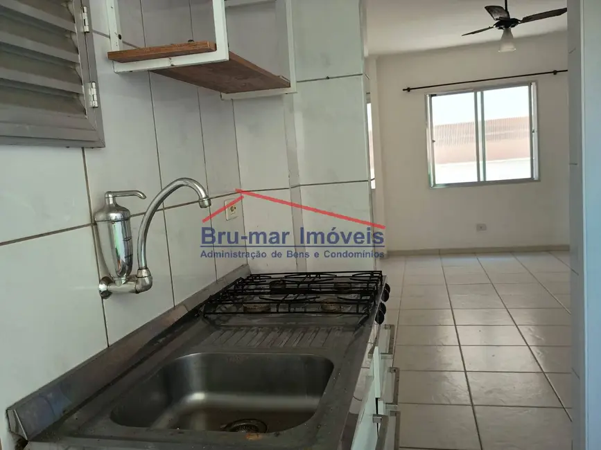 Foto 1 de Kitnet com 1 quarto para alugar, 30m2 em Ponta da Praia, Santos - SP