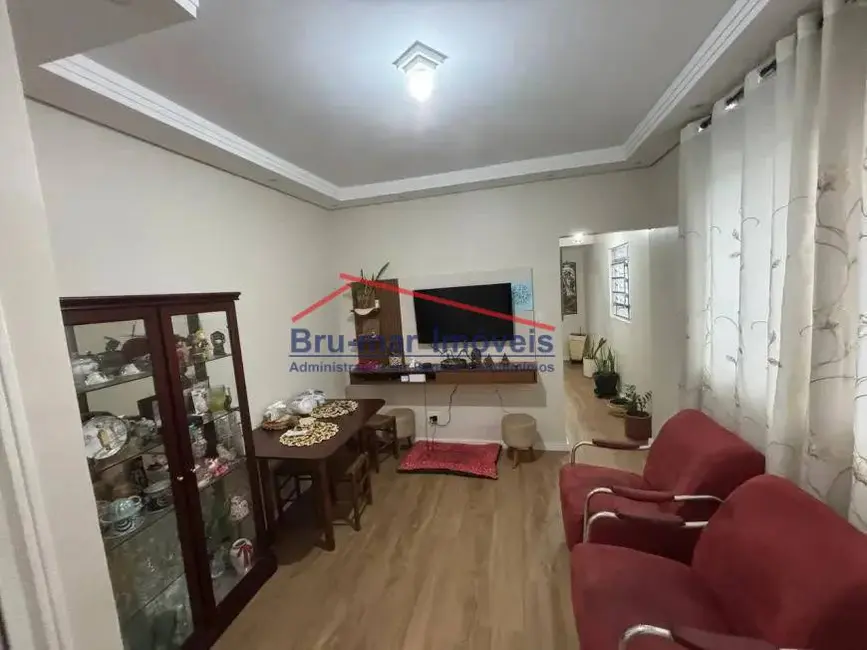 Apartamento com 2 quartos à venda, 70m2 em Gonzaga, Santos - SP - imagem 2 Foto 2 de Apartamento com 2 quartos à venda, 70m2 em Gonzaga, Santos - SP