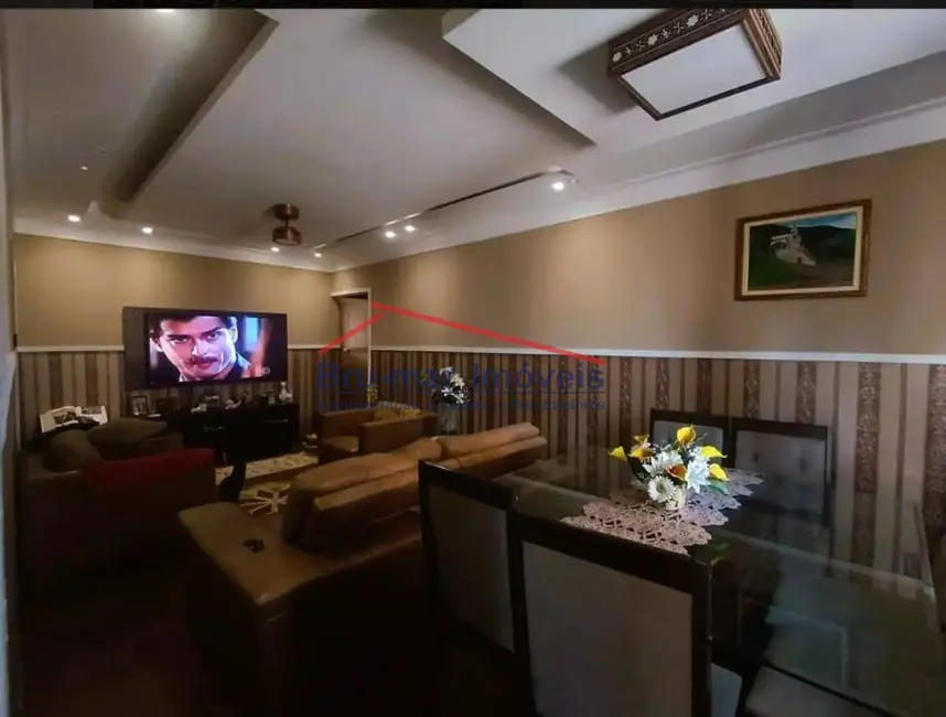 Casa com 3 quartos à venda, 114m2 em Encruzilhada, Santos - SP - imagem 3 Foto 3 de Casa com 3 quartos à venda, 114m2 em Encruzilhada, Santos - SP