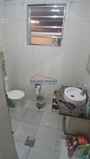 Casa com 3 quartos à venda, 90m2 em Encruzilhada, Santos - SP - imagem 7 Foto 7 de Casa com 3 quartos à venda, 90m2 em Encruzilhada, Santos - SP