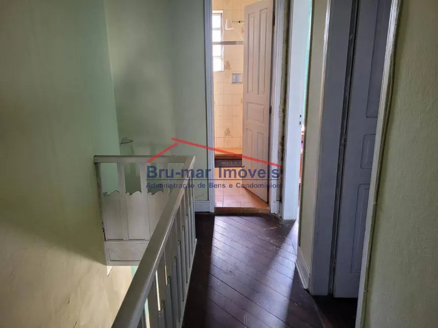 Sobrado com 3 quartos à venda, 140m2 em Macuco, Santos - SP - imagem 9 Foto 9 de Sobrado com 3 quartos à venda, 140m2 em Macuco, Santos - SP