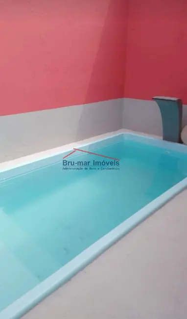 Foto 2 de Casa com 2 quartos à venda, 135m2 em Ocian, Praia Grande - SP