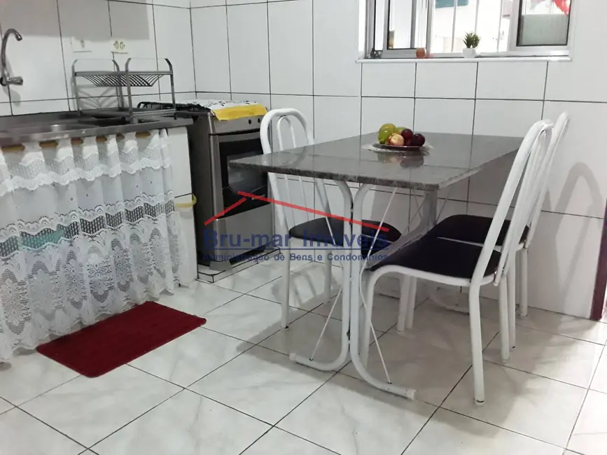Foto 4 de Sobrado com 2 quartos à venda, 130m2 em São Jorge, Santos - SP