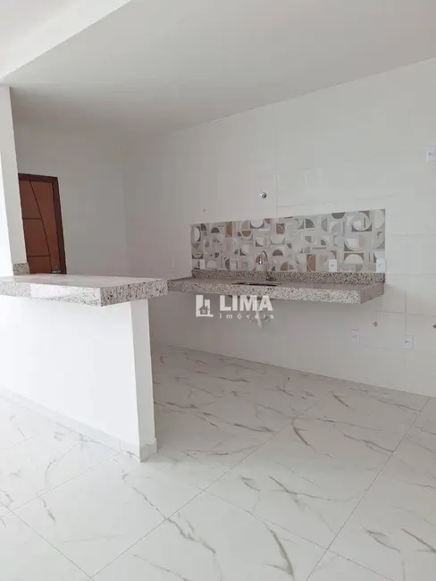 Foto 5 de Casa com 3 quartos à venda, 210m2 em Village Rio das Ostras, Rio Das Ostras - RJ