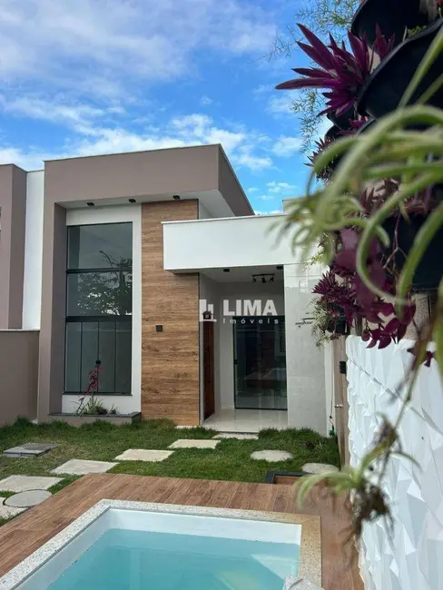 Foto 1 de Casa com 4 quartos à venda, 180m2 em Recreio, Rio Das Ostras - RJ