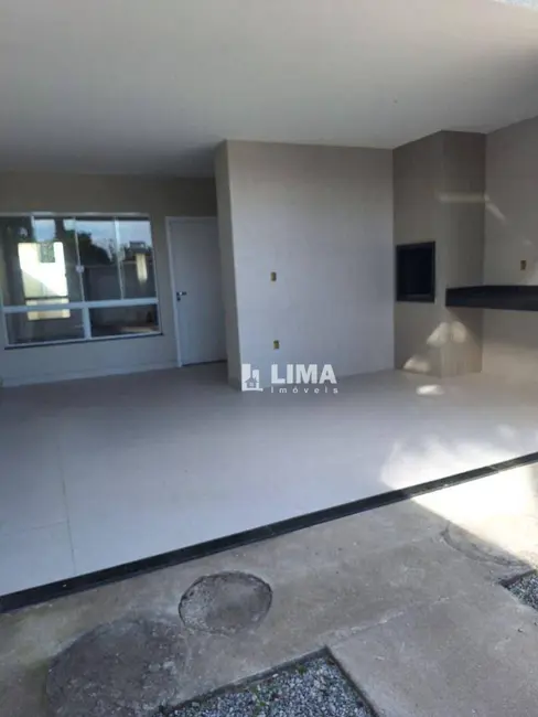 Casa com 3 quartos à venda, 200m2 em Jardim Bela Vista, Rio Das Ostras - RJ - imagem 4 Foto 4 de Casa com 3 quartos à venda, 200m2 em Jardim Bela Vista, Rio Das Ostras - RJ