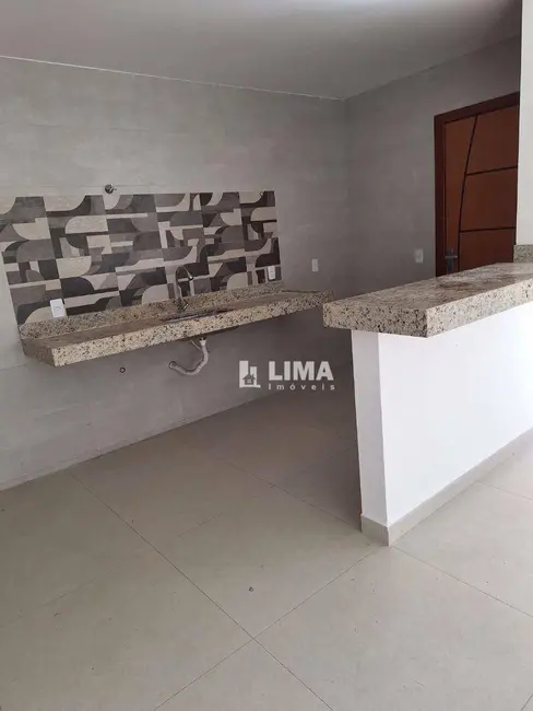 Casa com 3 quartos à venda, 210m2 em Village Rio das Ostras, Rio Das Ostras - RJ - imagem 9 Foto 9 de Casa com 3 quartos à venda, 210m2 em Village Rio das Ostras, Rio Das Ostras - RJ