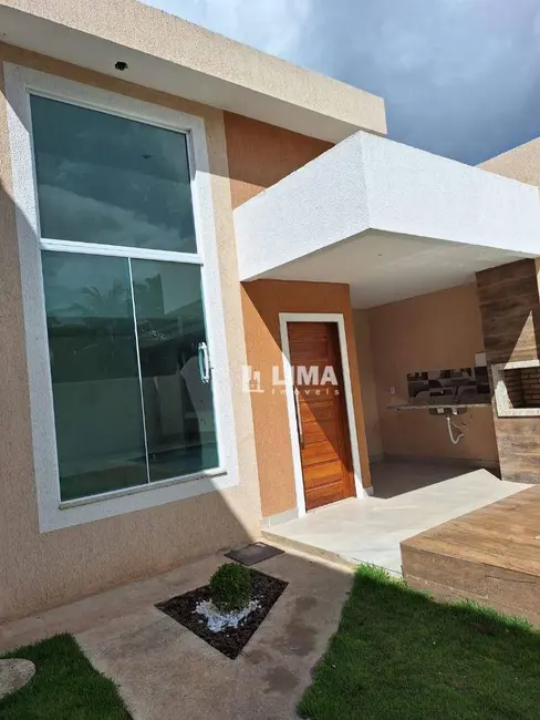 Casa com 3 quartos à venda, 210m2 em Village Rio das Ostras, Rio Das Ostras - RJ - imagem 2 Foto 2 de Casa com 3 quartos à venda, 210m2 em Village Rio das Ostras, Rio Das Ostras - RJ
