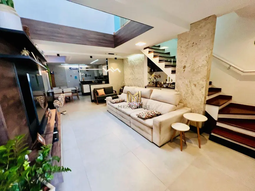 Foto 2 de Sobrado com 4 quartos à venda, 183m2 em Vila Alpina, Santo Andre - SP
