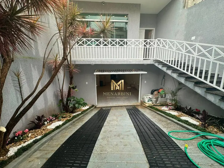 Sobrado com 4 quartos à venda, 140m2 em Vila Alzira, Santo Andre - SP - imagem 2 Foto 2 de Sobrado com 4 quartos à venda, 140m2 em Vila Alzira, Santo Andre - SP
