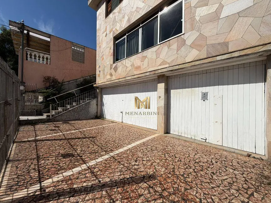 Sobrado com 6 quartos à venda, 312m2 em Sao Bernardo Do Campo - SP - imagem 2 Foto 2 de Sobrado com 6 quartos à venda, 312m2 em Sao Bernardo Do Campo - SP