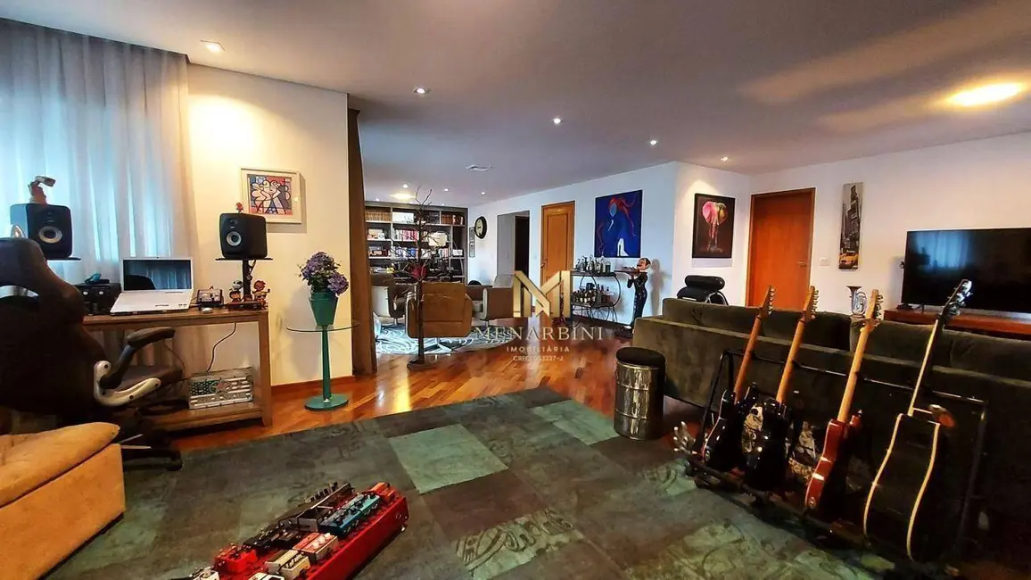 Apartamento com 3 quartos à venda, 251m2 em Santo Antônio, Sao Caetano Do Sul - SP - imagem 3 Foto 3 de Apartamento com 3 quartos à venda, 251m2 em Santo Antônio, Sao Caetano Do Sul - SP