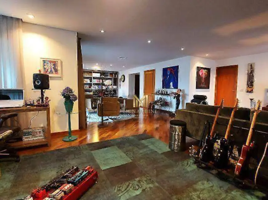 Apartamento com 3 quartos à venda, 251m2 em Santo Antônio, Sao Caetano Do Sul - SP - imagem 7 Foto 7 de Apartamento com 3 quartos à venda, 251m2 em Santo Antônio, Sao Caetano Do Sul - SP