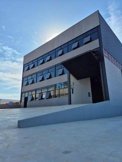 Armazém / Galpão à venda e para alugar, 1200m2 em Éden, Sorocaba - SP - imagem 3 Foto 3 de Armazém / Galpão à venda e para alugar, 1200m2 em Éden, Sorocaba - SP