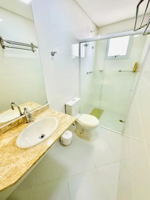 Apartamento com 2 quartos à venda e para alugar, 159m2 em Pitangueiras, Guaruja - SP - imagem 8 Foto 8 de Apartamento com 2 quartos à venda e para alugar, 159m2 em Pitangueiras, Guaruja - SP