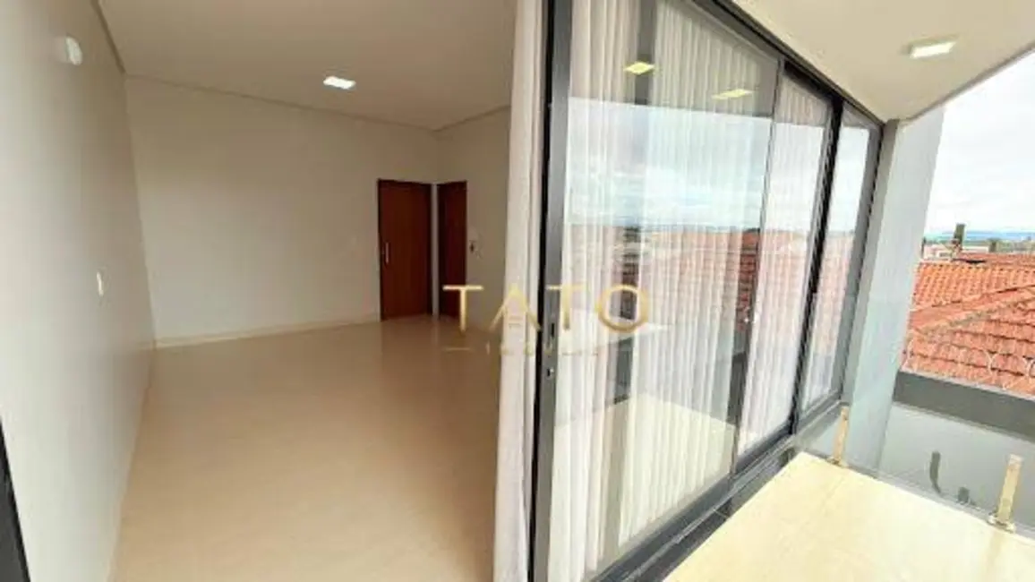 Foto 7 de Sobrado com 3 quartos à venda, 300m2 em Centro, Ituiutaba - MG