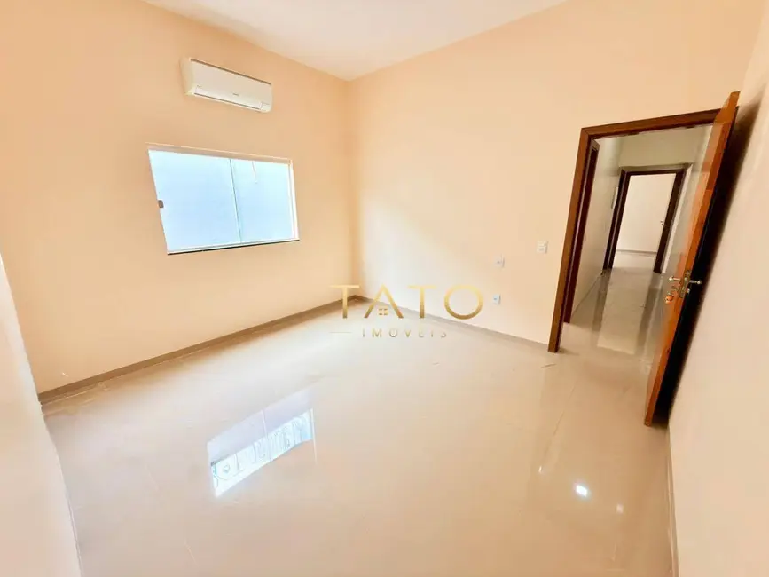 Foto 7 de Casa com 3 quartos à venda, 300m2 em Residencial Drummond, Ituiutaba - MG