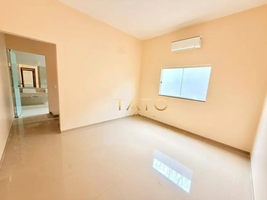Foto 6 de Casa com 3 quartos à venda, 300m2 em Residencial Drummond, Ituiutaba - MG
