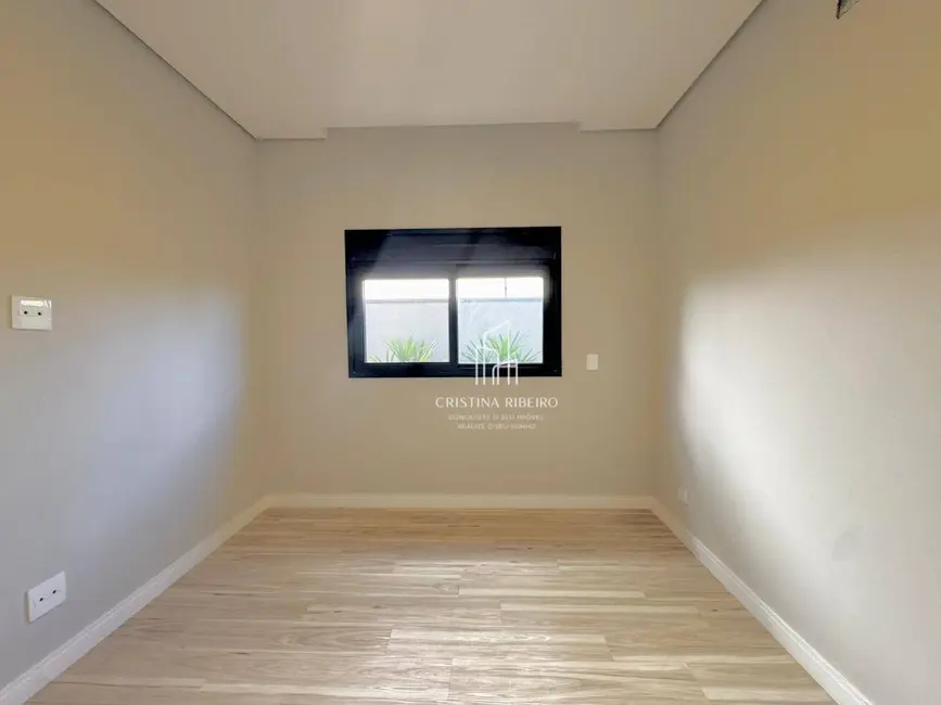 Casa de Condomínio com 3 quartos à venda, 300m2 em Cacapava - SP - imagem 8 Foto 8 de Casa de Condomínio com 3 quartos à venda, 300m2 em Cacapava - SP