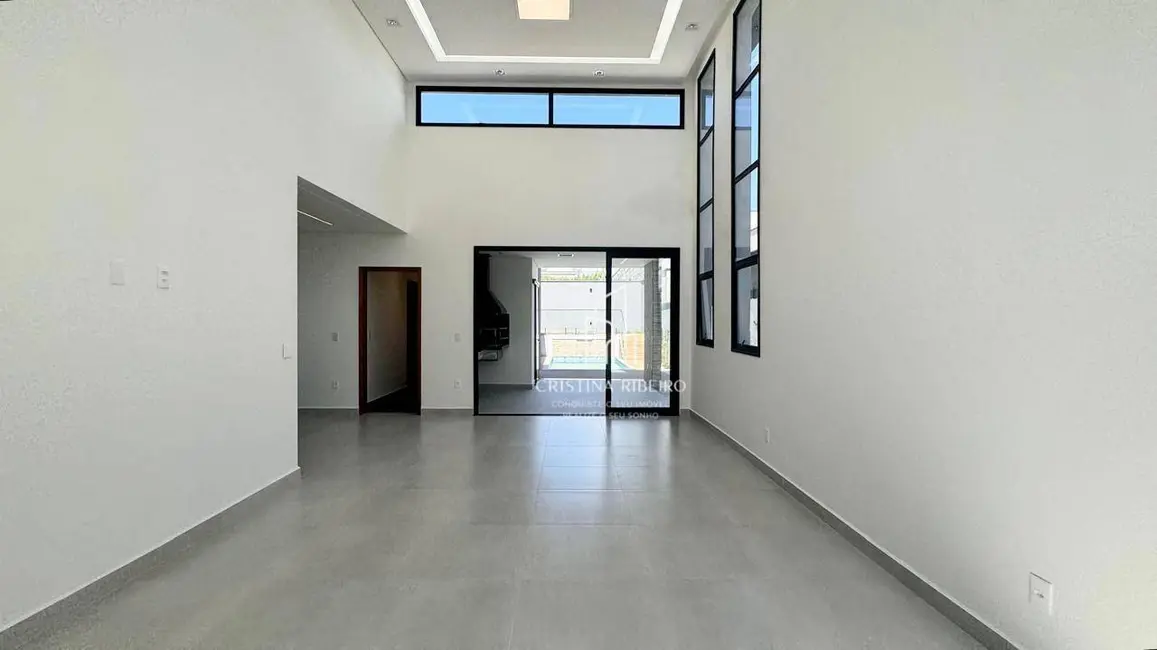 Foto 2 de Casa de Condomínio com 3 quartos à venda, 360m2 em Parque Residencial Maria Elmira, Cacapava - SP