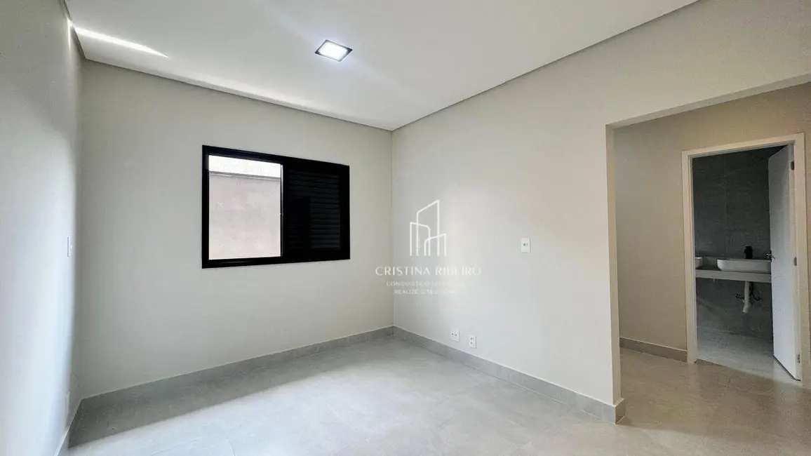 Foto 6 de Casa de Condomínio com 3 quartos à venda, 259m2 em Cacapava - SP