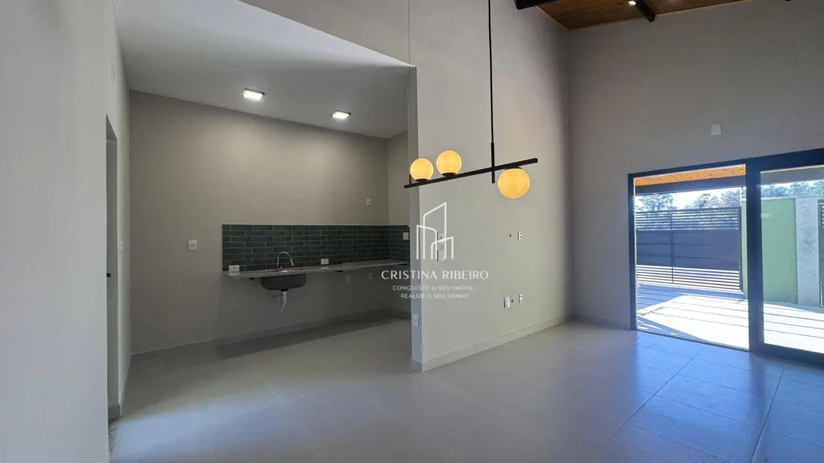 Foto 5 de Casa com 3 quartos à venda, 150m2 em Vila Santos, Cacapava - SP