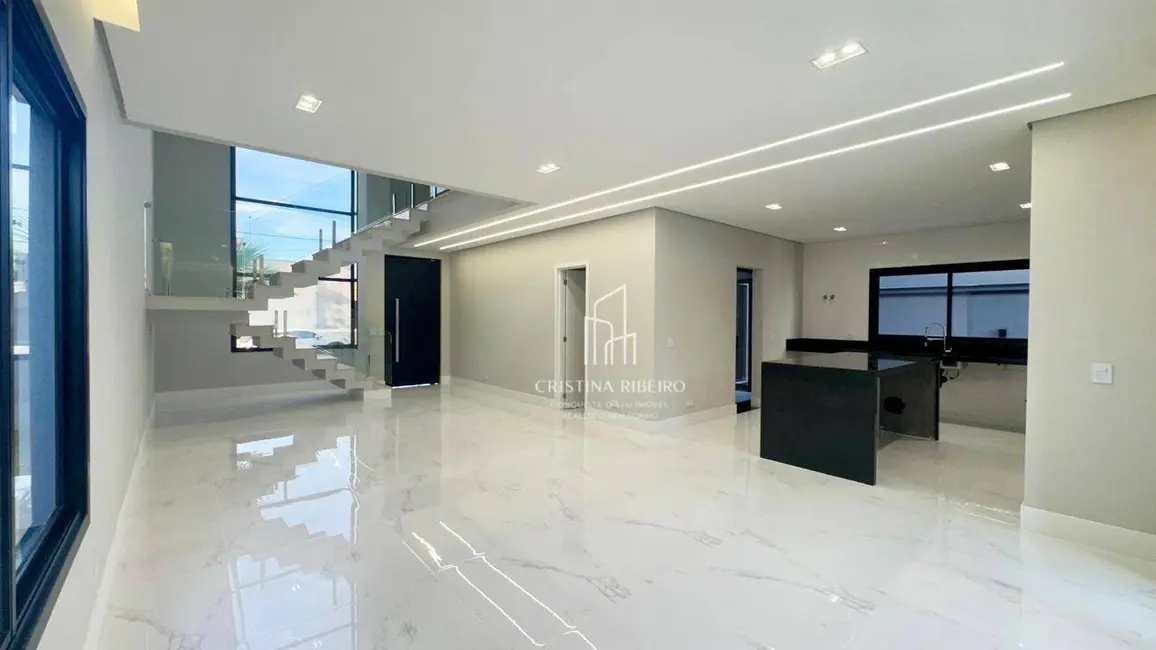 Foto 5 de Sobrado com 3 quartos à venda, 300m2 em Bairro do Grama, Cacapava - SP