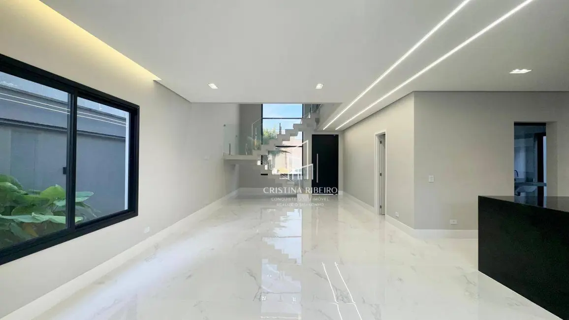 Foto 3 de Sobrado com 3 quartos à venda, 300m2 em Bairro do Grama, Cacapava - SP