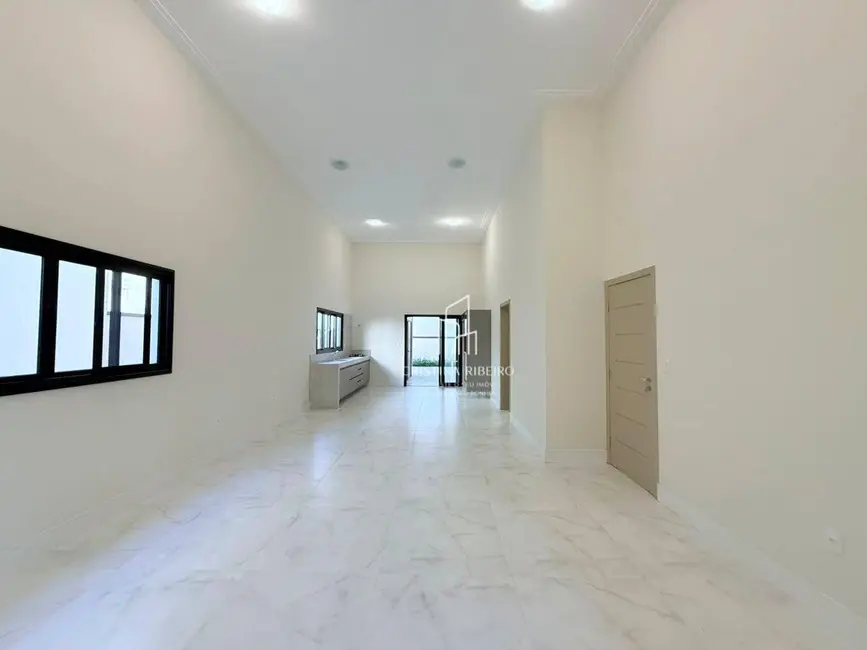 Foto 2 de Casa de Condomínio com 3 quartos à venda, 300m2 em Parque Senhor do Bonfim, Taubate - SP