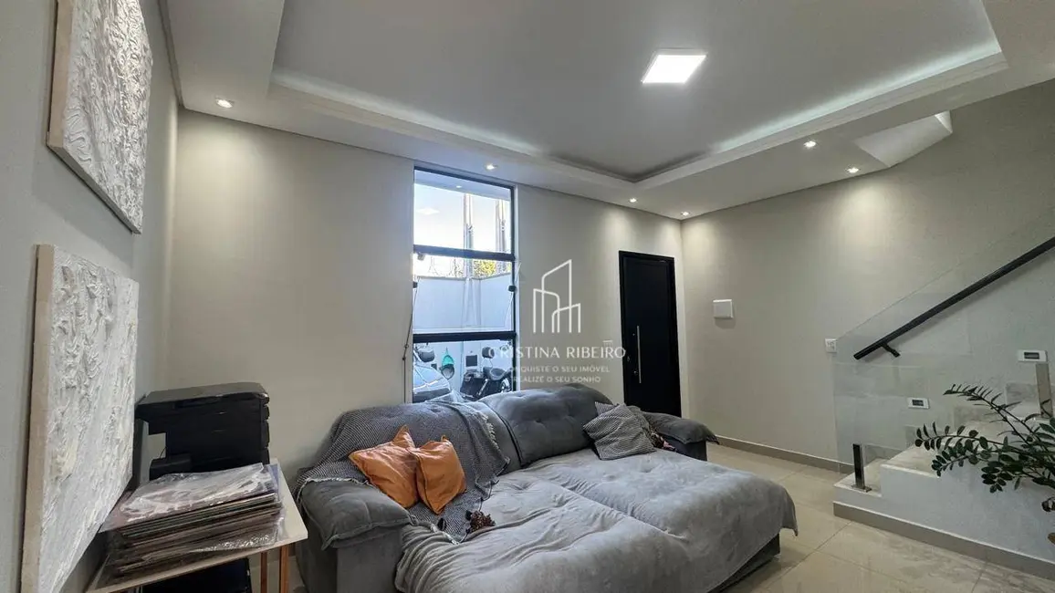 Casa com 3 quartos à venda, 100m2 em Jardim São José, Cacapava - SP - imagem 2 Foto 2 de Casa com 3 quartos à venda, 100m2 em Jardim São José, Cacapava - SP