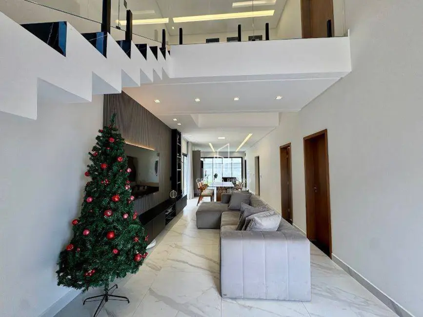 Foto 1 de Sobrado com 2 quartos à venda, 250m2 em Parque Residencial Maria Elmira, Cacapava - SP