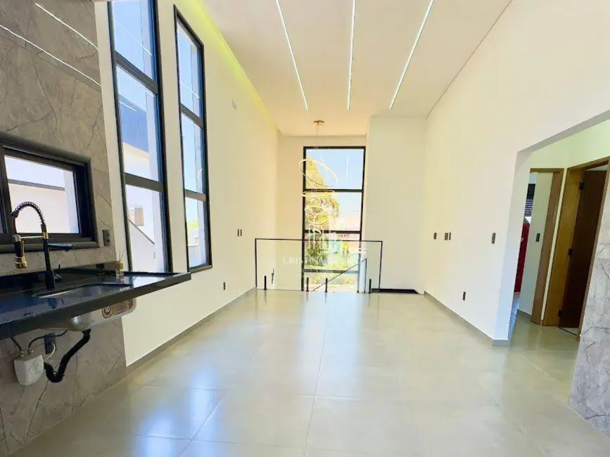 Foto 7 de Casa de Condomínio com 3 quartos à venda, 250m2 em Cacapava - SP