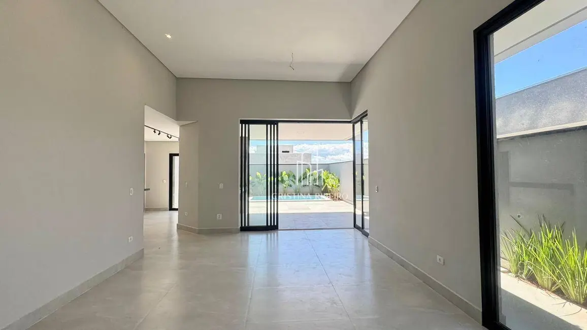 Foto 4 de Casa de Condomínio com 3 quartos à venda, 360m2 em Parque Residencial Maria Elmira, Cacapava - SP