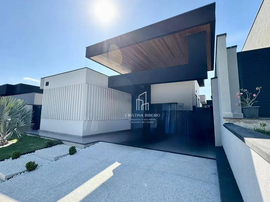 Foto 1 de Casa de Condomínio com 3 quartos à venda, 300m2 em Parque Residencial Maria Elmira, Cacapava - SP