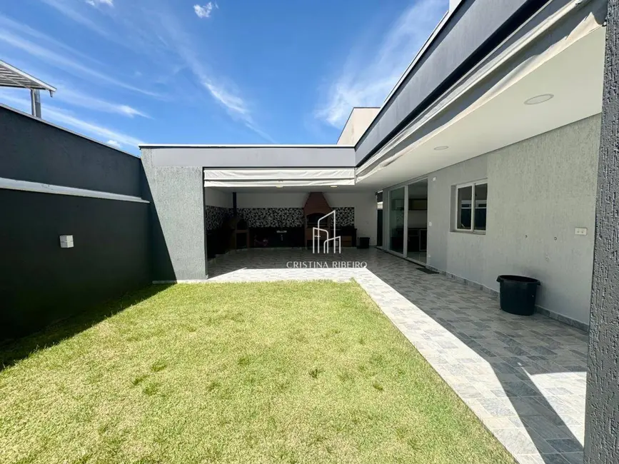 Foto 8 de Sobrado com 4 quartos à venda, 300m2 em Cacapava - SP