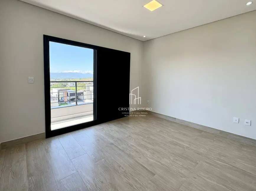Foto 6 de Casa de Condomínio com 3 quartos à venda, 250m2 em Cacapava - SP
