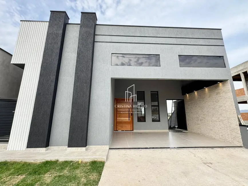 Foto 1 de Casa de Condomínio com 3 quartos à venda, 250m2 em Cacapava - SP