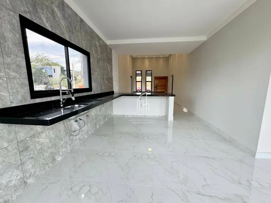 Foto 2 de Casa de Condomínio com 3 quartos à venda, 250m2 em Cacapava - SP